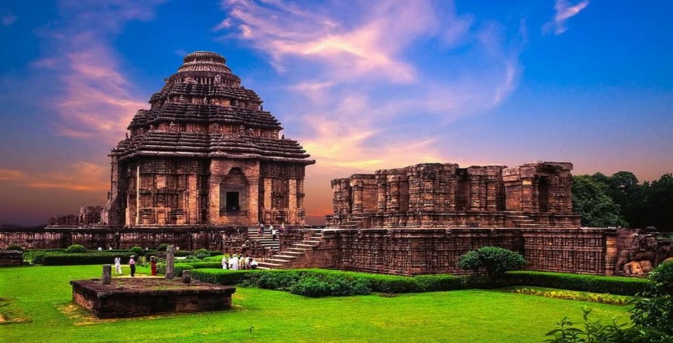https://d3r8gwkgo0io6y.cloudfront.net/upload/_sun_temple_konark_orissa.jpg