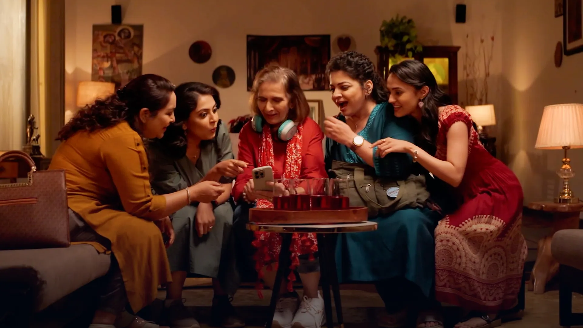 ती बदलली आहे… | A Journey Every Woman Deserves | Kesari My Fair Lady Tours