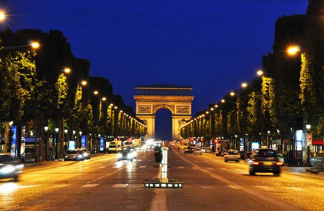 https://d3r8gwkgo0io6y.cloudfront.net/upload/champs-elysees.jpg