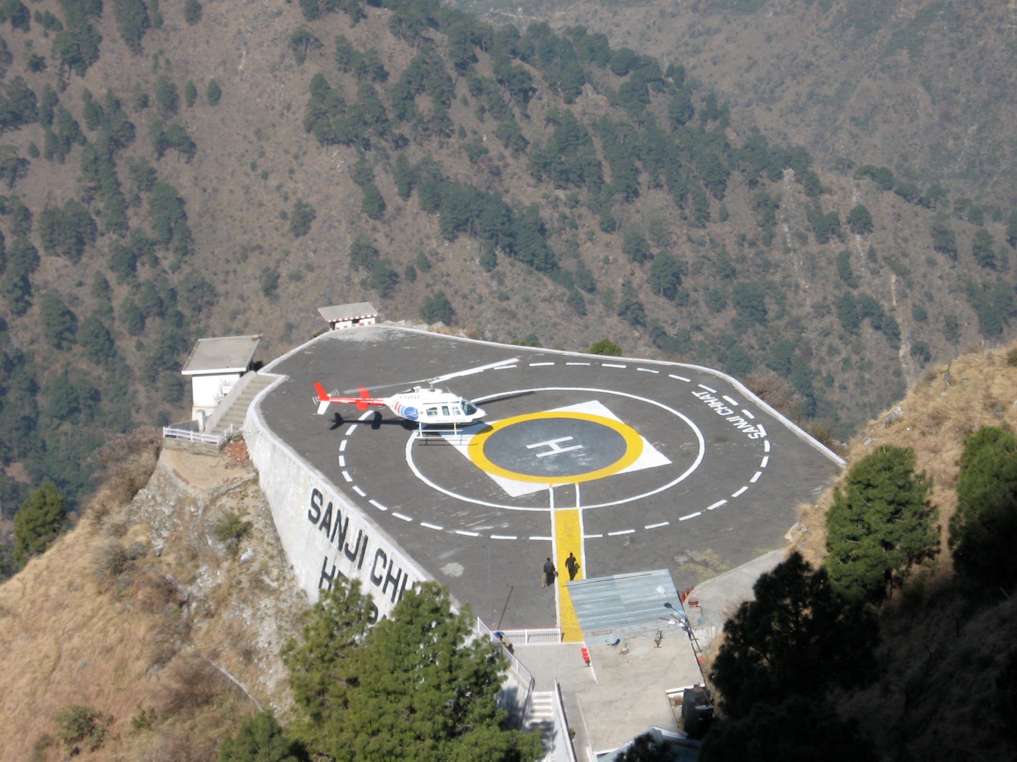 https://d3r8gwkgo0io6y.cloudfront.net/upload/helicopterpackage.jpg