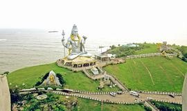 https://d3r8gwkgo0io6y.cloudfront.net/upload/murudeshwara2.jpg