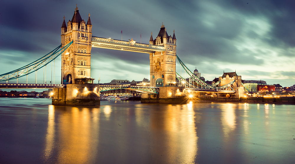 https://d3r8gwkgo0io6y.cloudfront.net/upload/tower_bridge_london_at_night.jpg