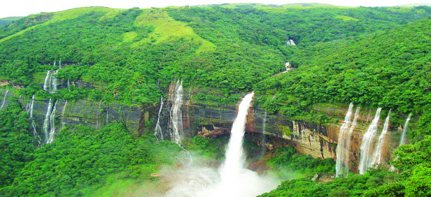 https://d3r8gwkgo0io6y.cloudfront.net/upload/waterfall.jpg